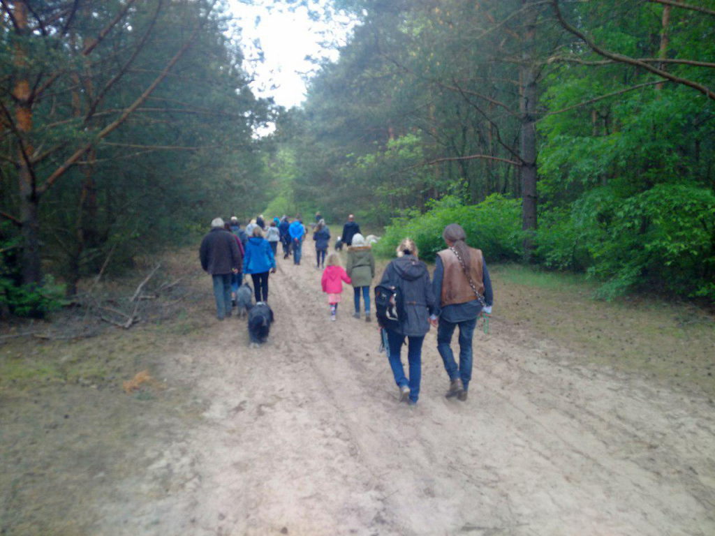 wir wandern los